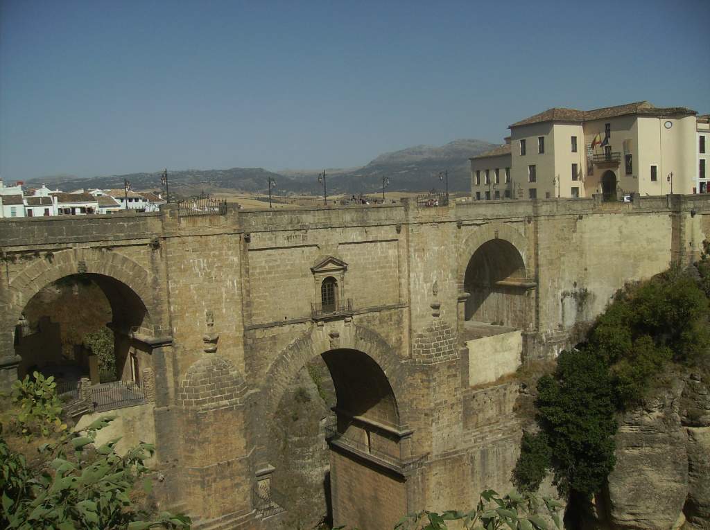ai225.photobucket.com_albums_dd306_aserodio_RONDA_FRIAS2012228.jpg