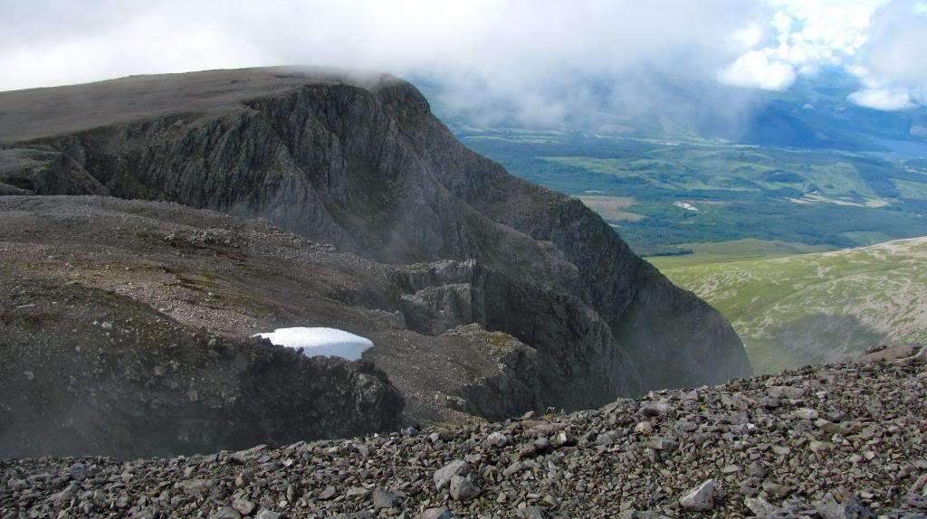 ai225.photobucket.com_albums_dd306_aserodio_Scotland_Ben_20nevis_IMG_3675_zpsb34e93a0.jpg