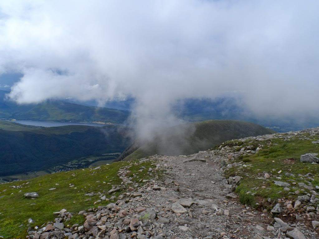 ai225.photobucket.com_albums_dd306_aserodio_Scotland_Ben_20nevis_SAM_0425_zps35cb45b0.jpg