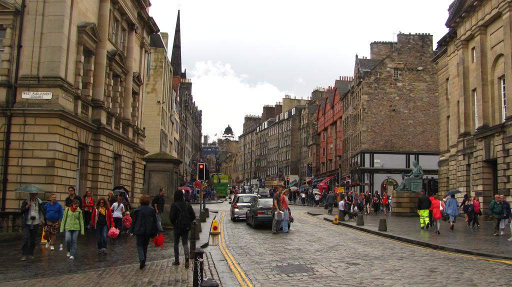 ai225.photobucket.com_albums_dd306_aserodio_Scotland_Edinburgh_IMG_1566_zps1735f560.jpg