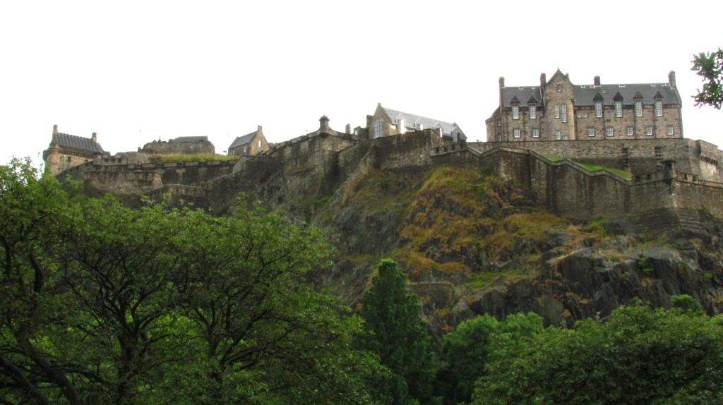 ai225.photobucket.com_albums_dd306_aserodio_Scotland_Edinburgh_IMG_4117_zpse5b88599.jpg