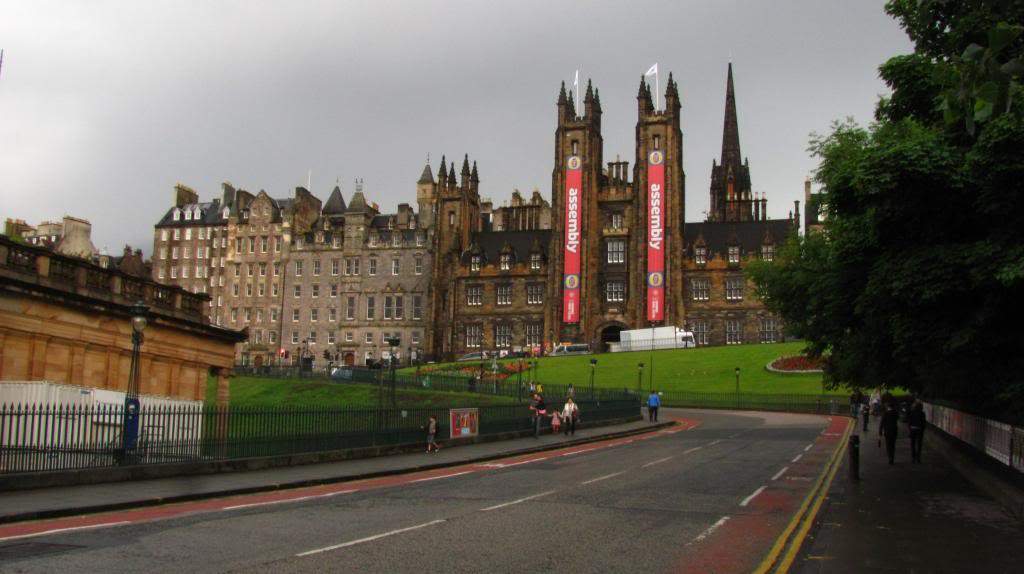 ai225.photobucket.com_albums_dd306_aserodio_Scotland_Edinburgh_IMG_4140_zpscd59476b.jpg
