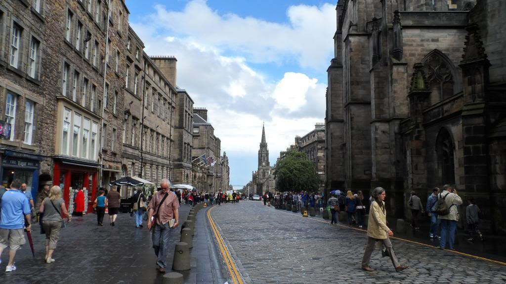 ai225.photobucket.com_albums_dd306_aserodio_Scotland_Edinburgh_SAM_0735_zps1175246c.jpg