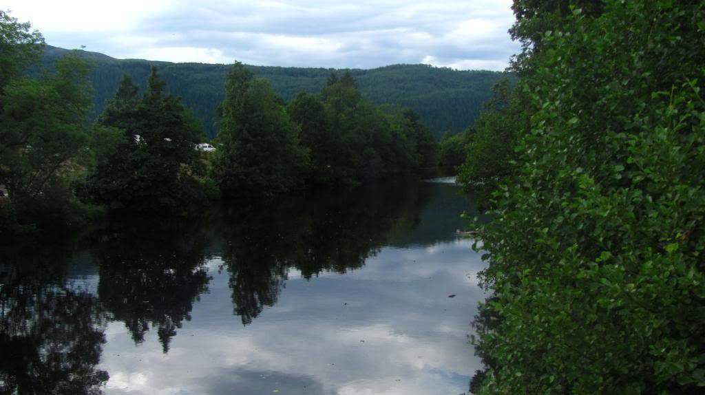 ai225.photobucket.com_albums_dd306_aserodio_Scotland_Fall_20of_20Foyers_IMG_3366_zps250652a2.jpg
