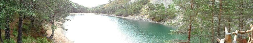 ai225.photobucket.com_albums_dd306_aserodio_Scotland_Glenmore_d80edbed72cdca7772bcc4f7f4cd23d7.jpg