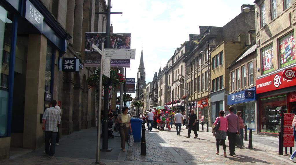 ai225.photobucket.com_albums_dd306_aserodio_Scotland_Inverness_IMG_3282_zps51dcc3af.jpg