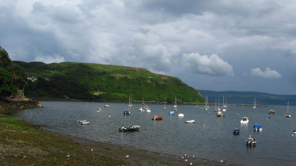 ai225.photobucket.com_albums_dd306_aserodio_Scotland_Isle_20of55ff28e7637be21e0e982665d91eeaf2.jpg