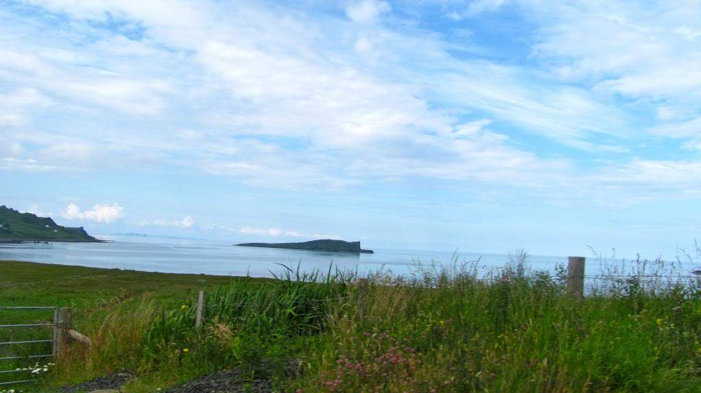 ai225.photobucket.com_albums_dd306_aserodio_Scotland_Isle_20of9da951dad41cdef73397045b44a35f4b.jpg