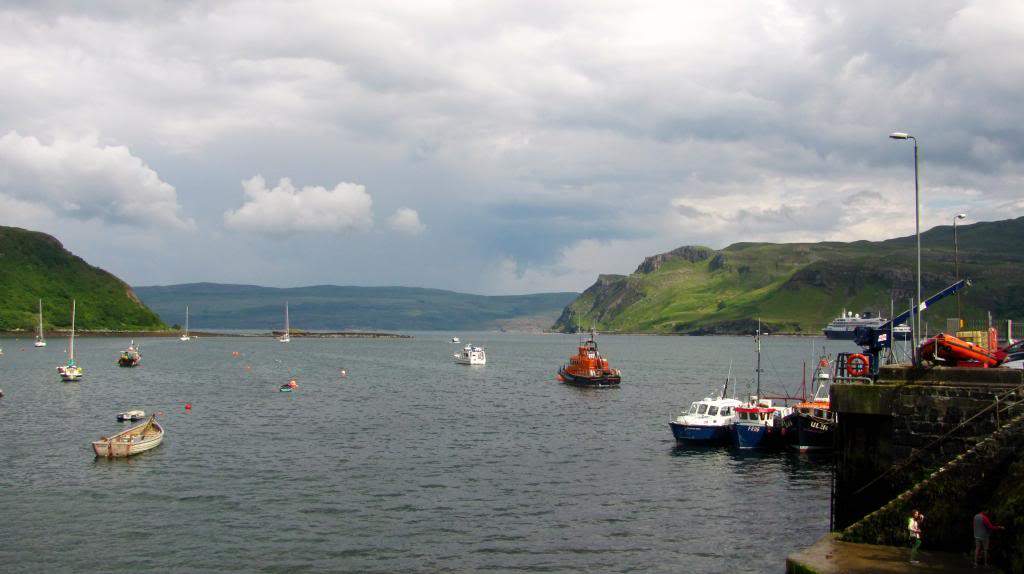 ai225.photobucket.com_albums_dd306_aserodio_Scotland_Isle_20ofbc69e16db0abb376a3fa6db621b76567.jpg