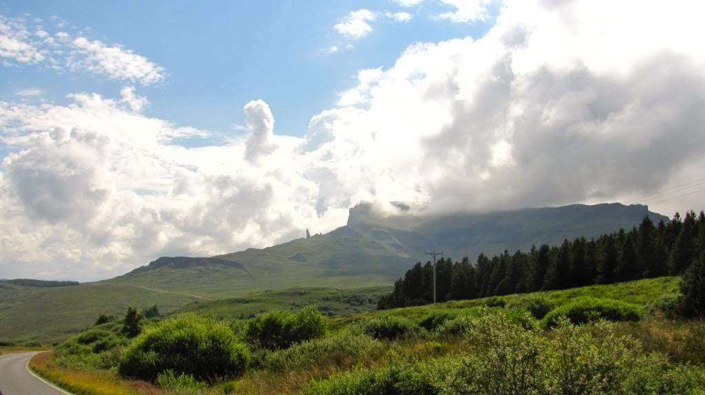 ai225.photobucket.com_albums_dd306_aserodio_Scotland_Isle_20ofc360b9058be3f59b7fa5af2587cf974f.jpg