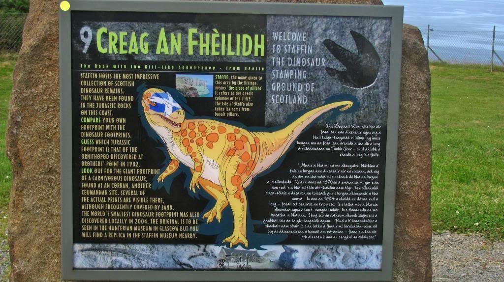 ai225.photobucket.com_albums_dd306_aserodio_Scotland_Isle_20off254cfcb8db02b91b30cdd6651bdd2f1.jpg
