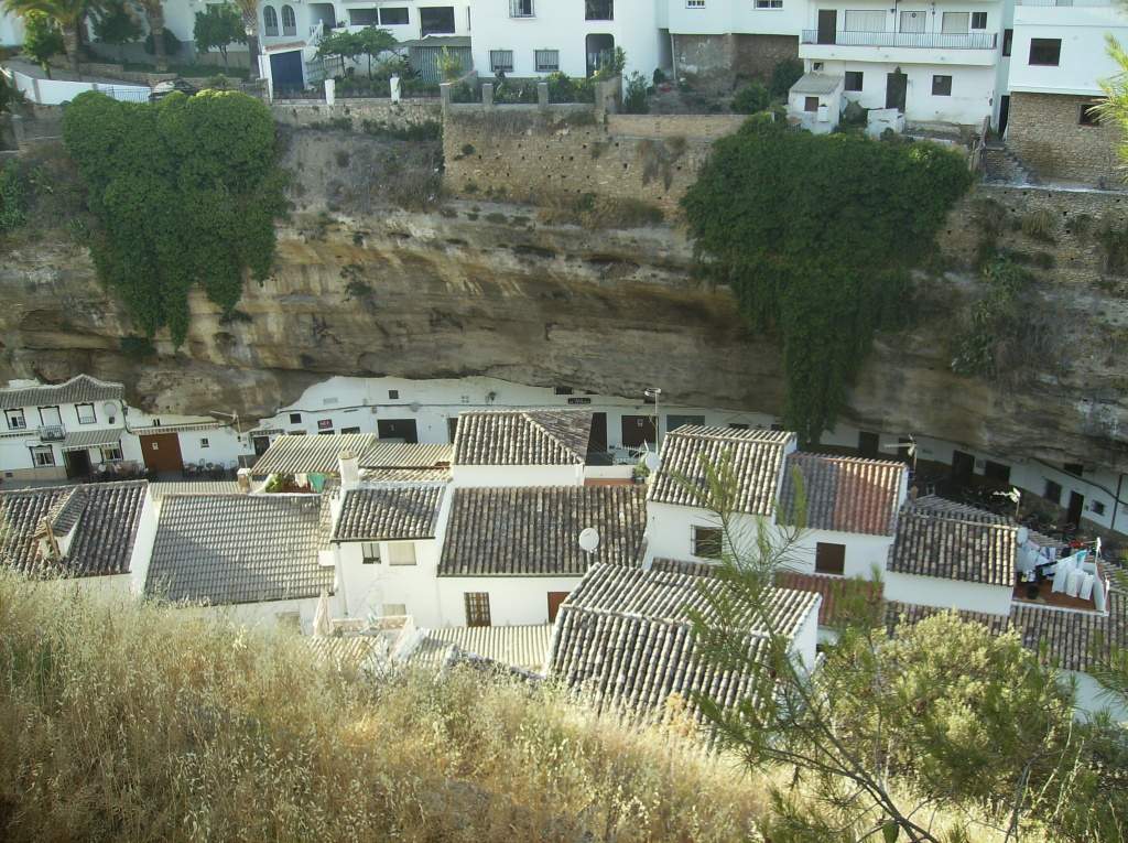 ai225.photobucket.com_albums_dd306_aserodio_SETENIL_20DE_20LAS_20BODEGAS_FRIAS2012483.jpg