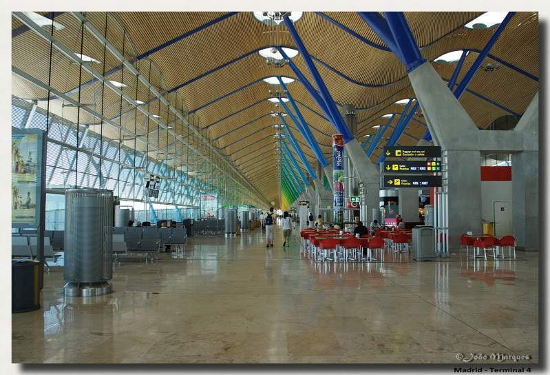 ai225.photobucket.com_albums_dd86_JJPPMM_7314_Madrid.jpg