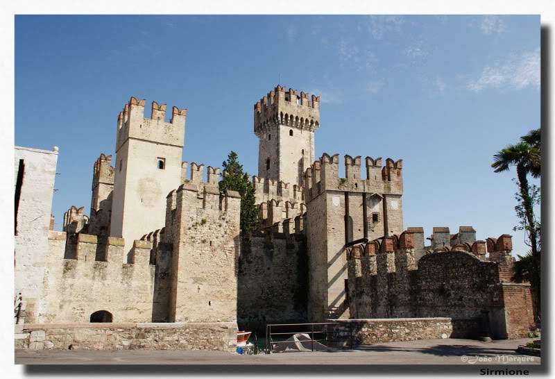 ai225.photobucket.com_albums_dd86_JJPPMM_7374Sirmione.jpg