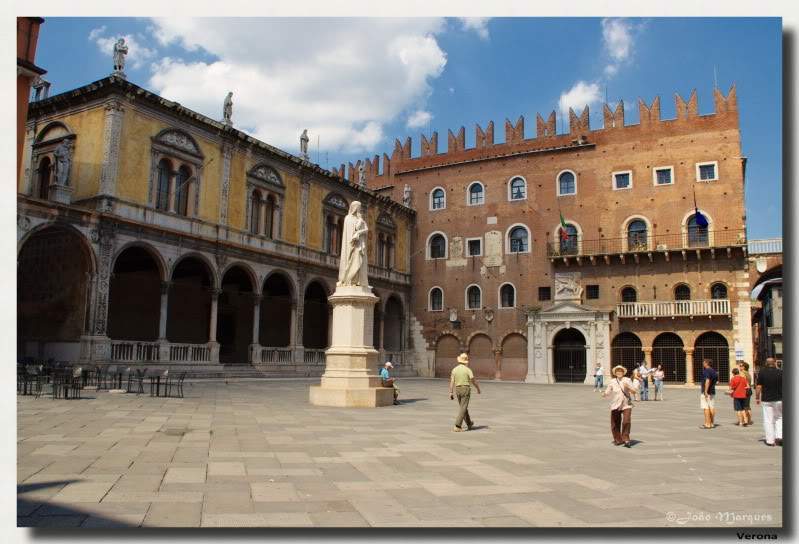 ai225.photobucket.com_albums_dd86_JJPPMM_7427_Verona.jpg