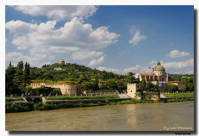 ai225.photobucket.com_albums_dd86_JJPPMM_7467Verona.jpg
