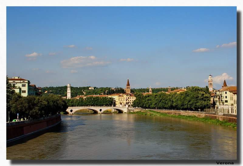 ai225.photobucket.com_albums_dd86_JJPPMM_7484Verona.jpg