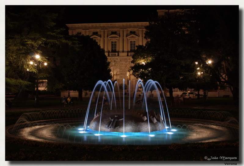 ai225.photobucket.com_albums_dd86_JJPPMM_7512_Verona.jpg