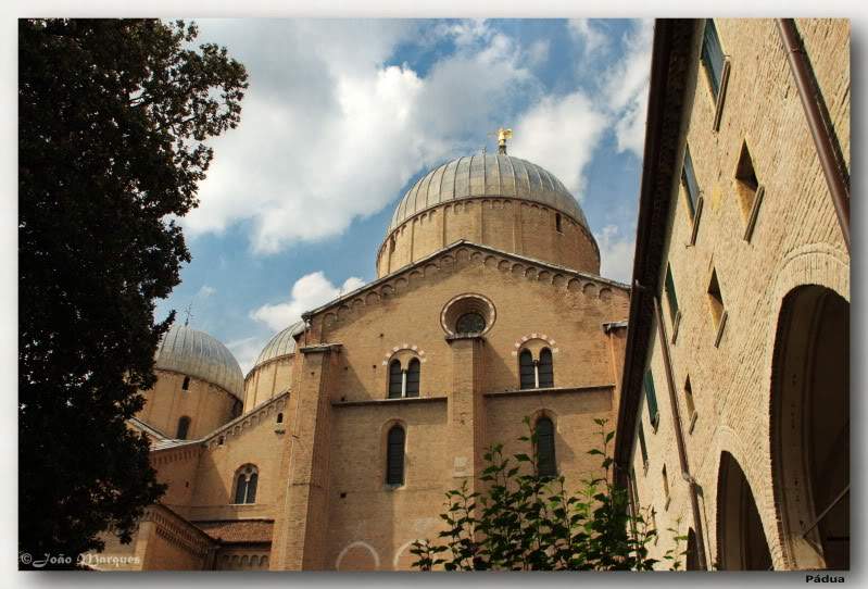 ai225.photobucket.com_albums_dd86_JJPPMM_7550_Padua.jpg