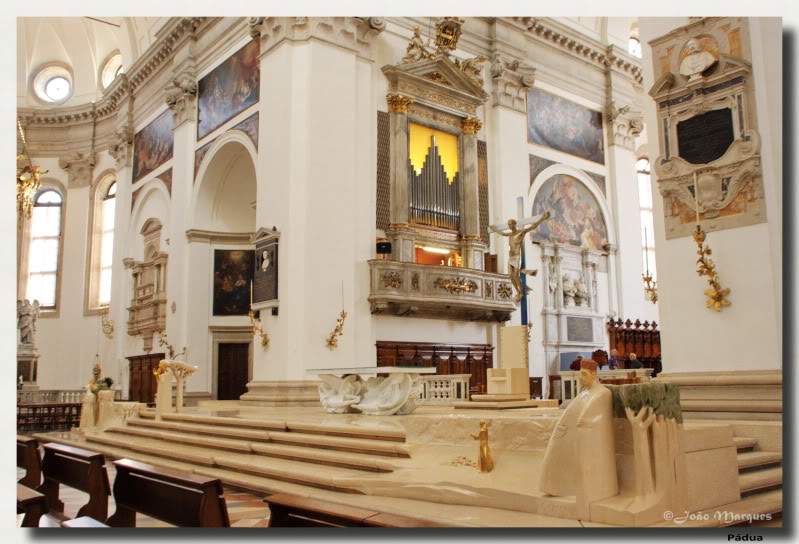 ai225.photobucket.com_albums_dd86_JJPPMM_7580_Padua.jpg