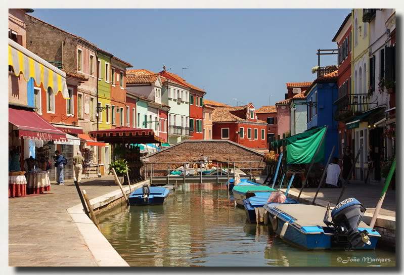 ai225.photobucket.com_albums_dd86_JJPPMM_7834_Burano.jpg