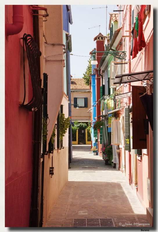 ai225.photobucket.com_albums_dd86_JJPPMM_7836_Burano.jpg