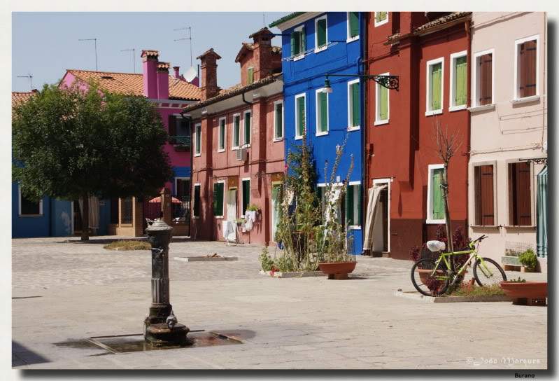 ai225.photobucket.com_albums_dd86_JJPPMM_7837_Burano.jpg