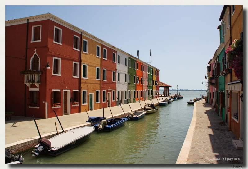 ai225.photobucket.com_albums_dd86_JJPPMM_7838_Burano.jpg