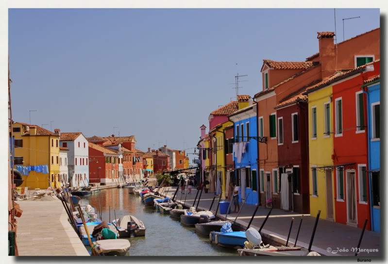 ai225.photobucket.com_albums_dd86_JJPPMM_7841_Burano.jpg