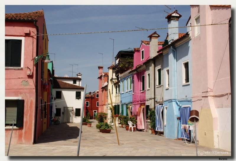 ai225.photobucket.com_albums_dd86_JJPPMM_7844_Burano.jpg