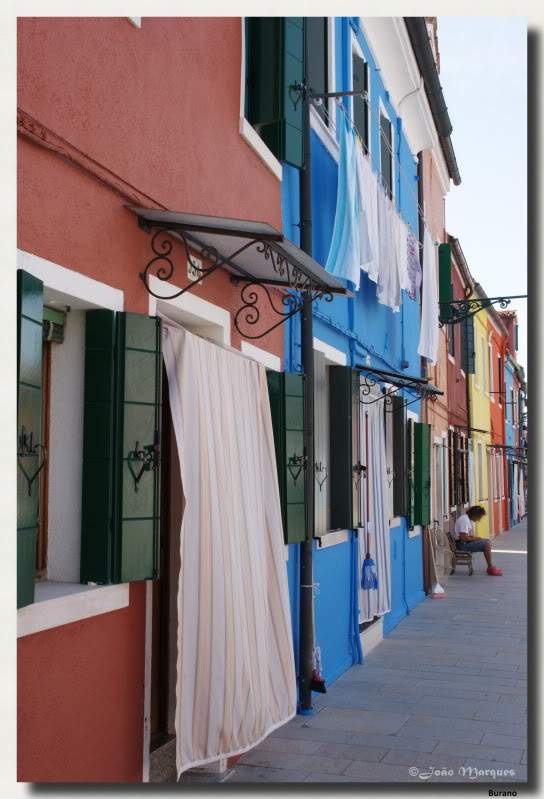 ai225.photobucket.com_albums_dd86_JJPPMM_7845_Burano.jpg