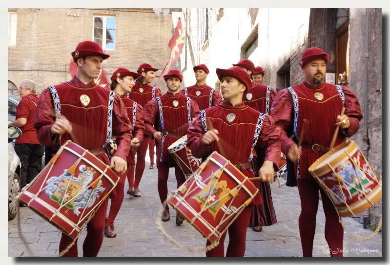 ai225.photobucket.com_albums_dd86_JJPPMM_8431_Siena.jpg