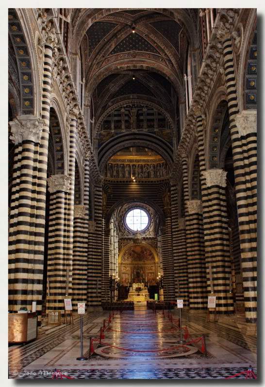 ai225.photobucket.com_albums_dd86_JJPPMM_8436_Siena.jpg