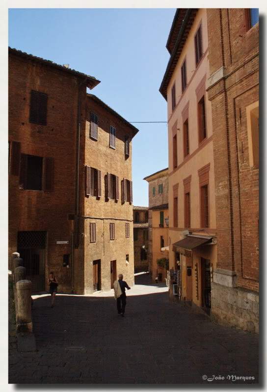 ai225.photobucket.com_albums_dd86_JJPPMM_8447_Siena.jpg