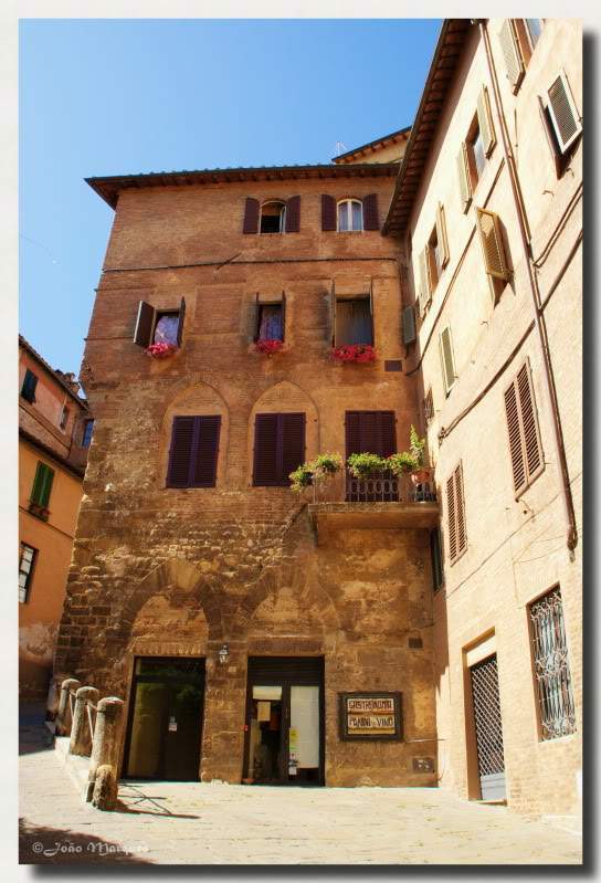 ai225.photobucket.com_albums_dd86_JJPPMM_8450_Siena.jpg
