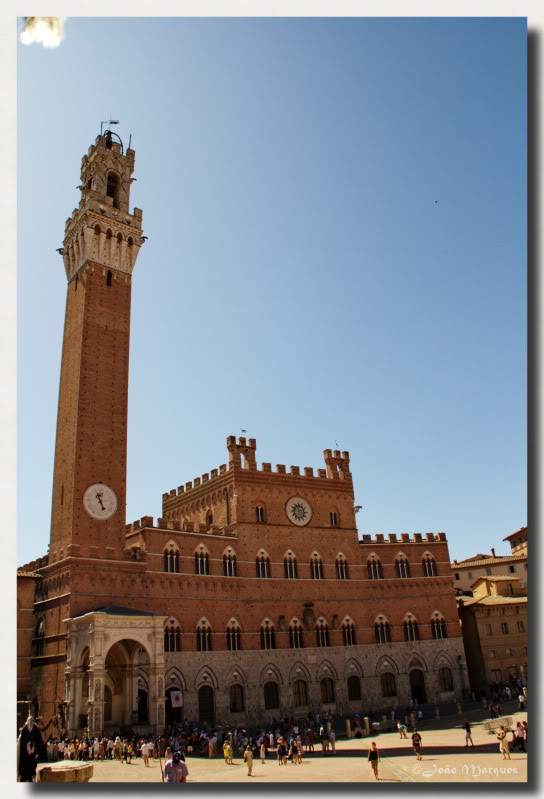 ai225.photobucket.com_albums_dd86_JJPPMM_8459_Siena.jpg
