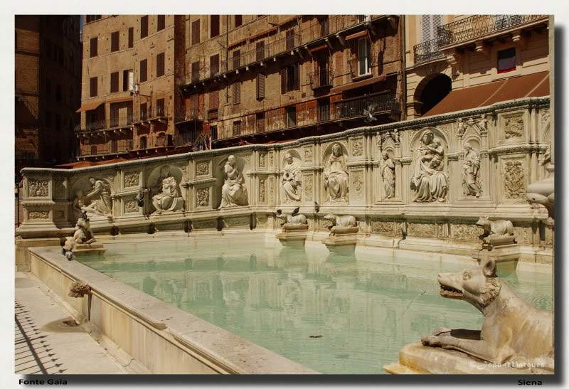ai225.photobucket.com_albums_dd86_JJPPMM_8462_Siena.jpg