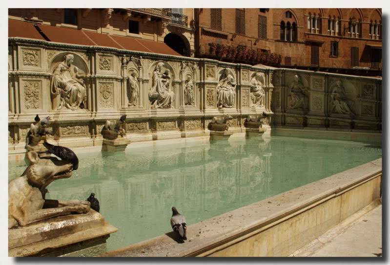 ai225.photobucket.com_albums_dd86_JJPPMM_8471_Siena.jpg