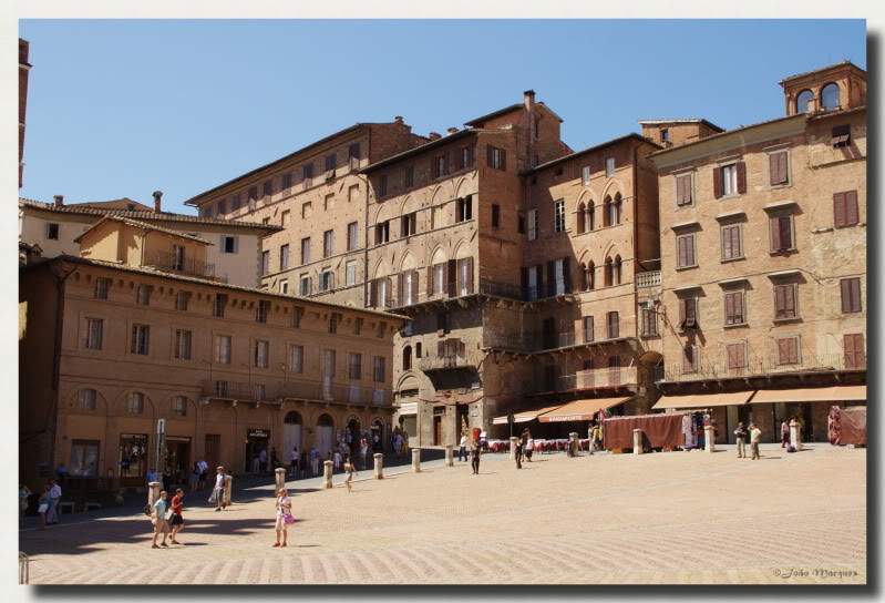ai225.photobucket.com_albums_dd86_JJPPMM_8479_Siena.jpg