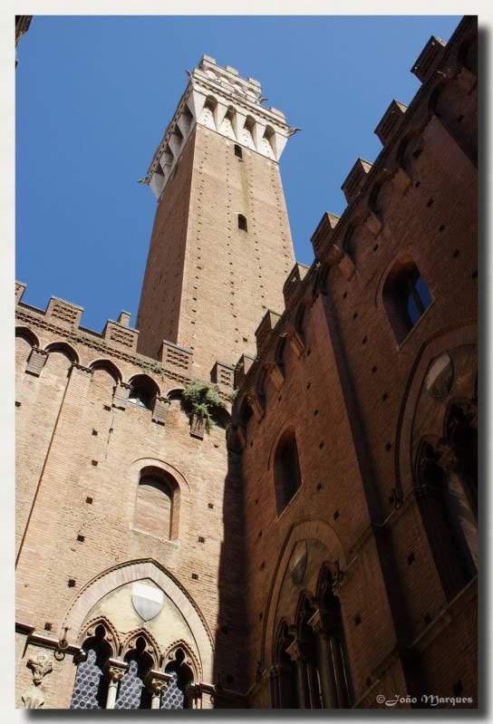ai225.photobucket.com_albums_dd86_JJPPMM_8490_Siena.jpg