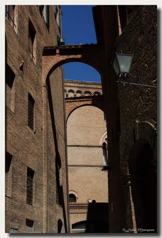 ai225.photobucket.com_albums_dd86_JJPPMM_8511_Siena.jpg
