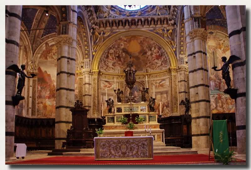 ai225.photobucket.com_albums_dd86_JJPPMM_8613_Siena.jpg