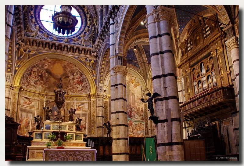 ai225.photobucket.com_albums_dd86_JJPPMM_8617_Siena.jpg