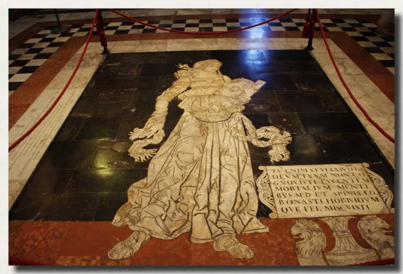 ai225.photobucket.com_albums_dd86_JJPPMM_8625_Siena.jpg