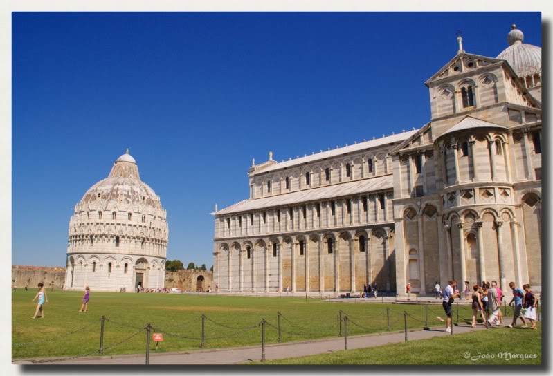 ai225.photobucket.com_albums_dd86_JJPPMM_8767_Pisa.jpg