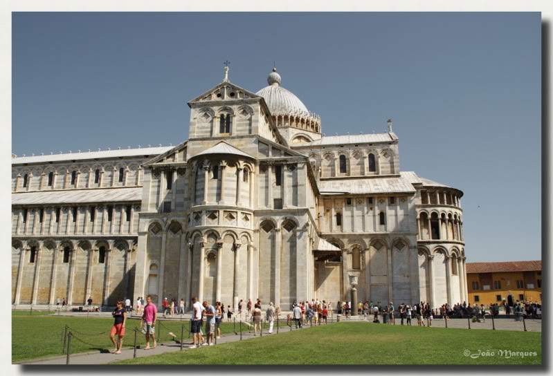 ai225.photobucket.com_albums_dd86_JJPPMM_8768_Pisa.jpg