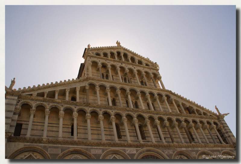 ai225.photobucket.com_albums_dd86_JJPPMM_8777_Pisa.jpg