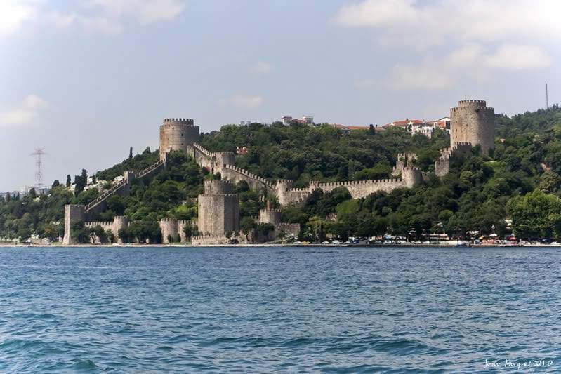 ai225.photobucket.com_albums_dd86_JJPPMM_Istambul_Bosforo47.jpg