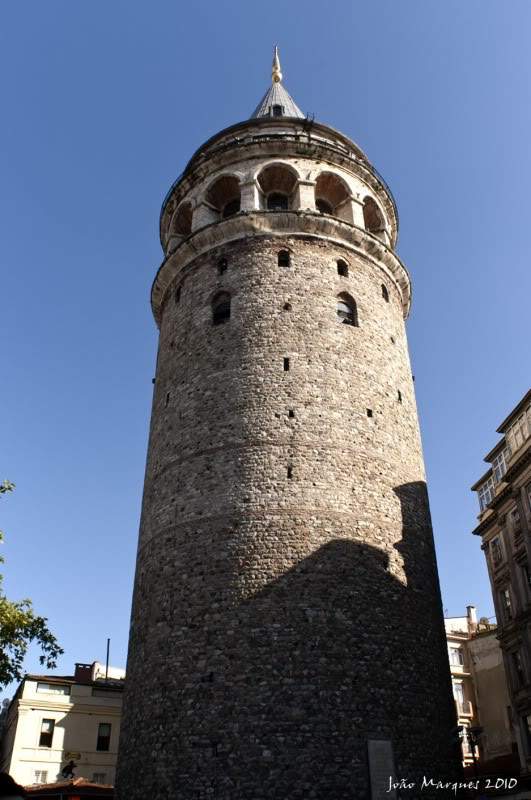 ai225.photobucket.com_albums_dd86_JJPPMM_Istambul_Galata.jpg