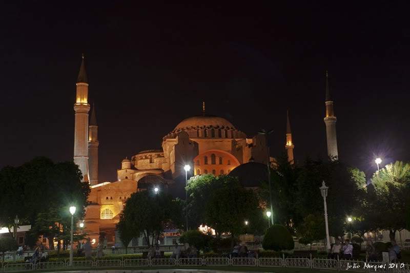 ai225.photobucket.com_albums_dd86_JJPPMM_Istambul_HagiaSophia.jpg